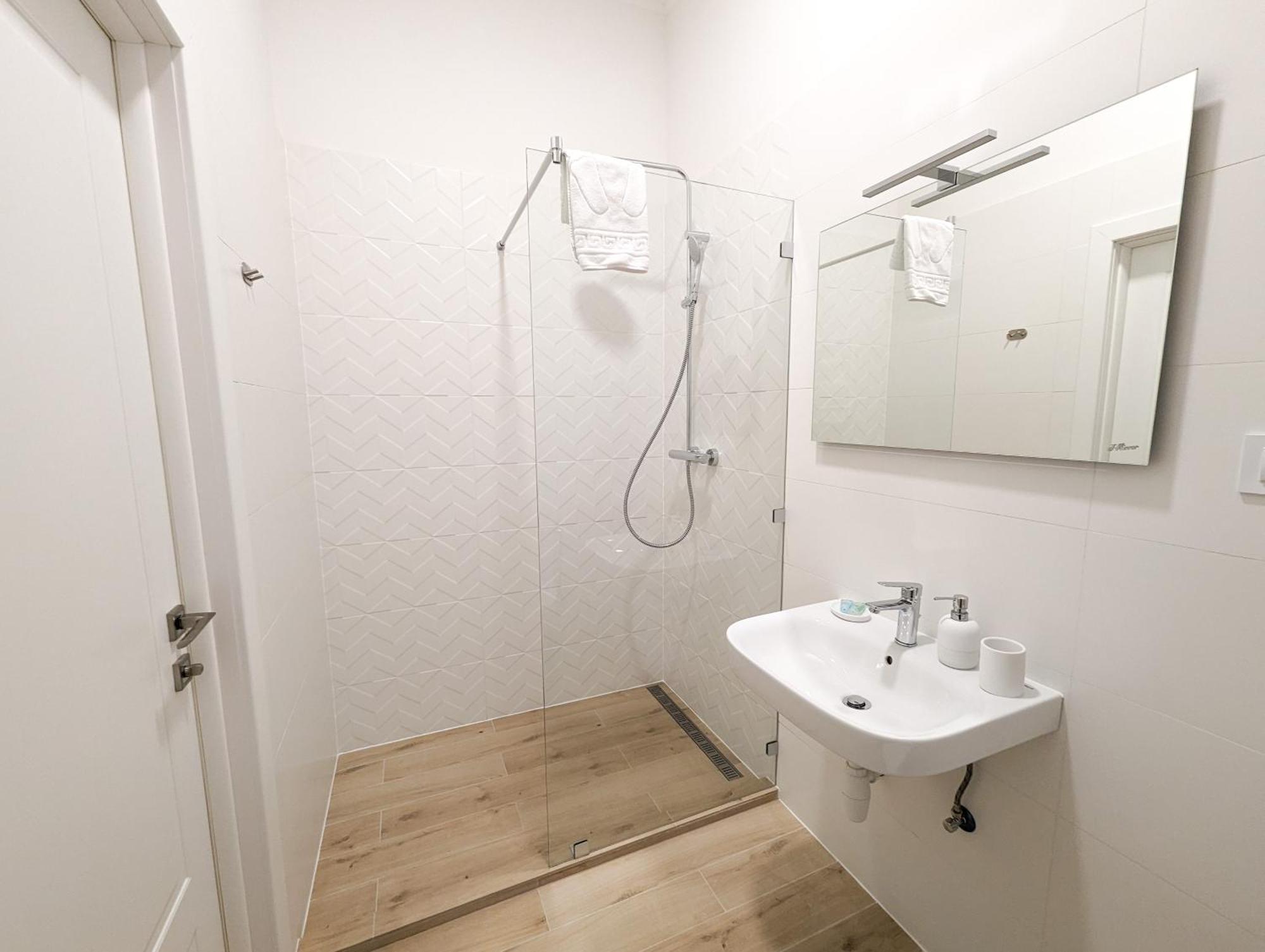 Kyiv Honchara Hotel Eksteriør bilde